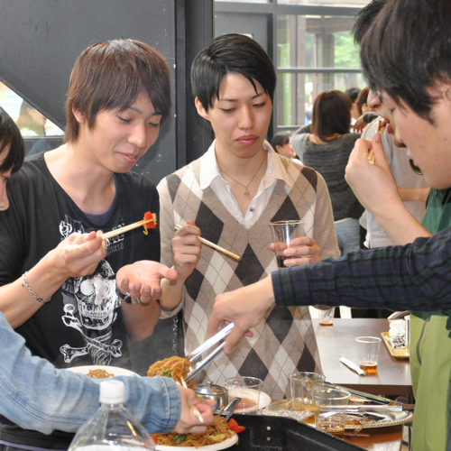 images/bbq2013/semi011.png