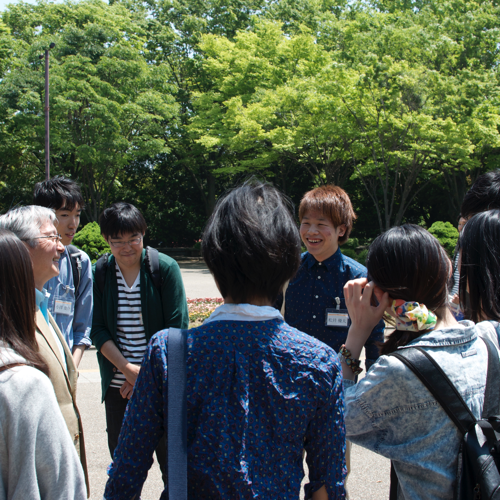 images/bbq2014/semi025.png