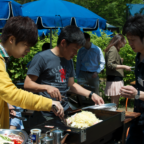 images/bbq2014/semi032.png